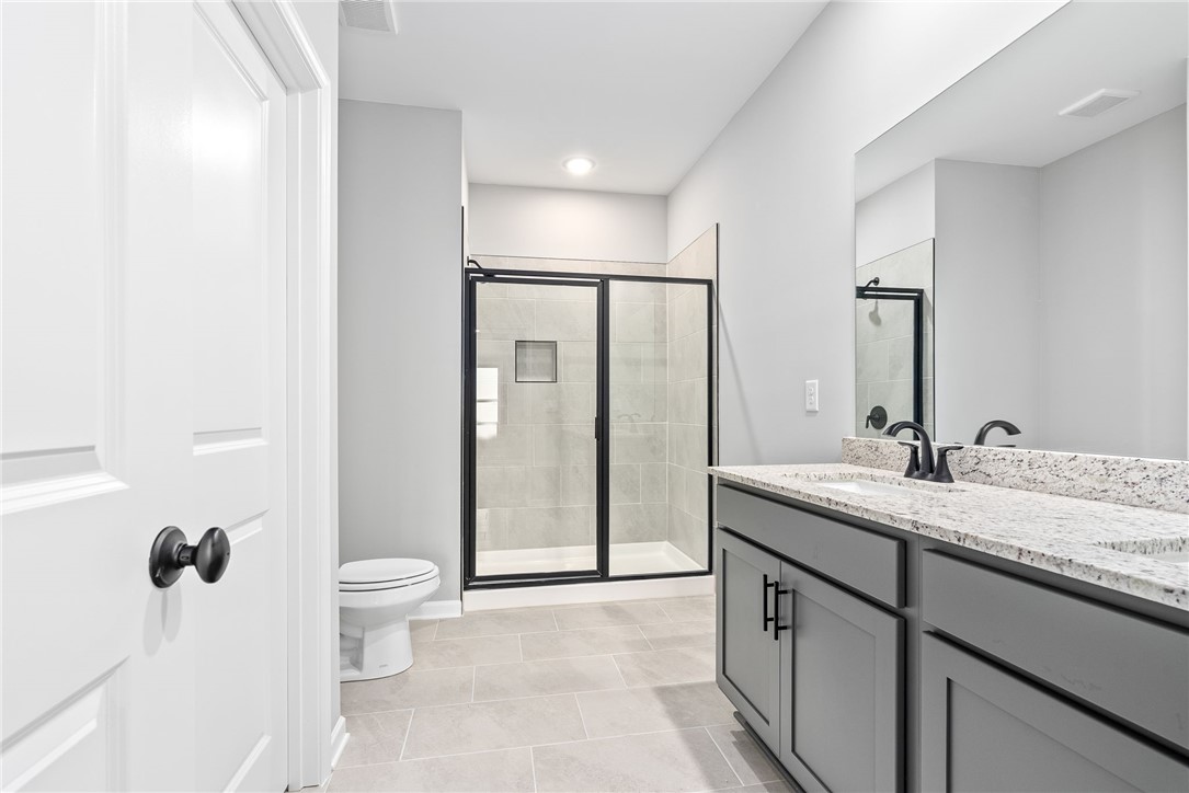 Auburn, Alabama 36801, United States, 3 Bedrooms Bedrooms, ,2 BathroomsBathrooms,Residential,Active,173208