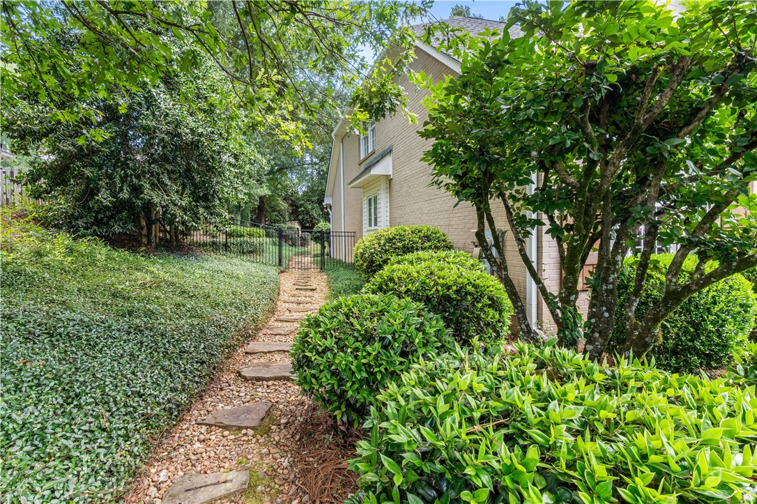 1264 TAYLOR Court