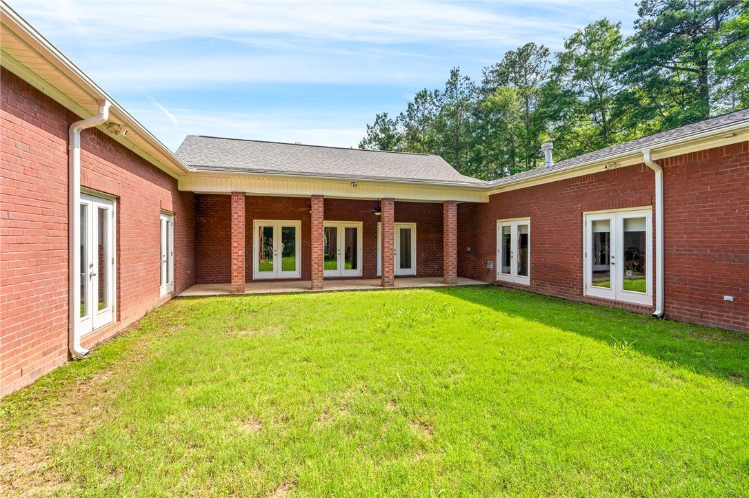 2706 RIDGE Road