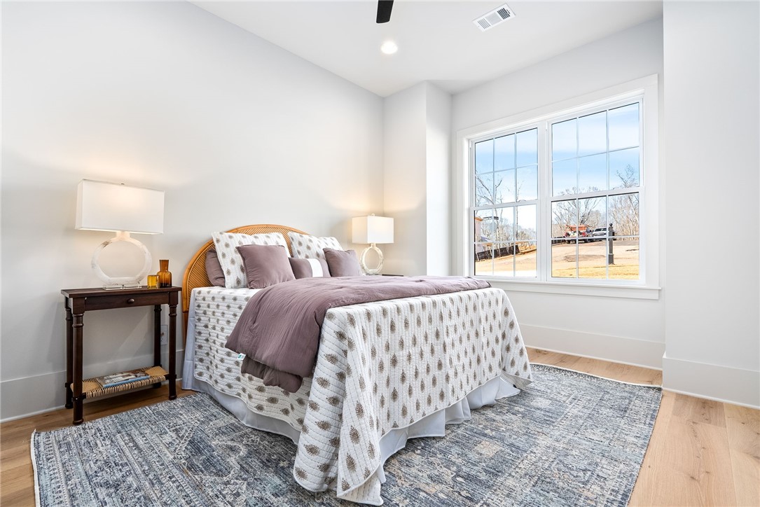 810 SUMMERLIN Circle