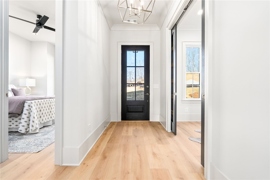 810 SUMMERLIN Circle