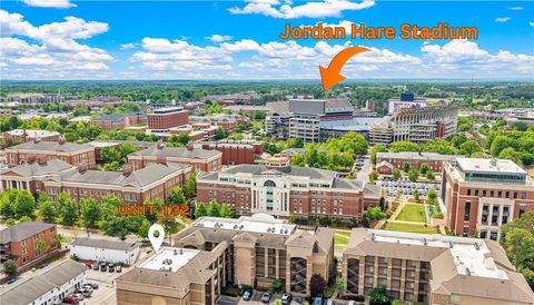 Photo of 402 W MAGNOLIA Avenue #132, Auburn, AL 36830 (MLS # 179834)