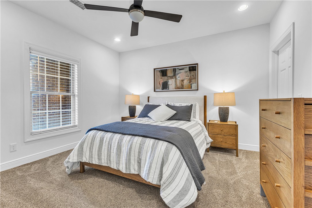 402 W MAGNOLIA Avenue 132