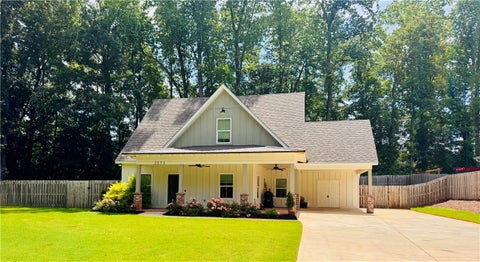 Photo of 2575 ROCKY BROOK Road, Opelika, AL 36801 (MLS # 181169)