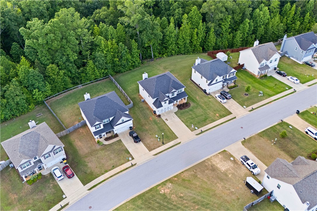 1627 CREEKSTONE Drive