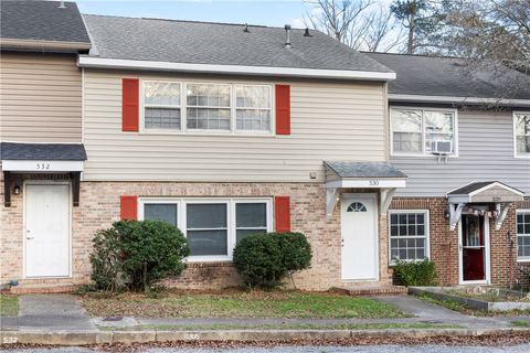 Photo of 530 OAK MEADOW Lane, Auburn, AL 36830 (MLS # 179145)