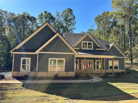 331 LEE ROAD 246 Salem AL 36874