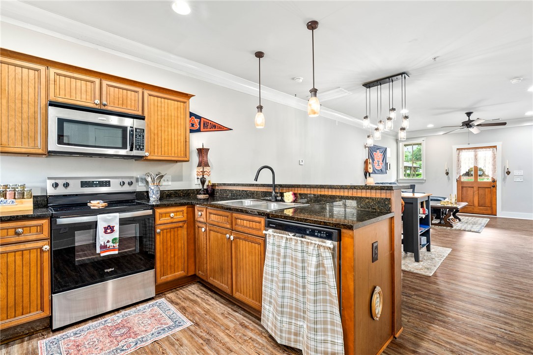 650 DEKALB Street 4302