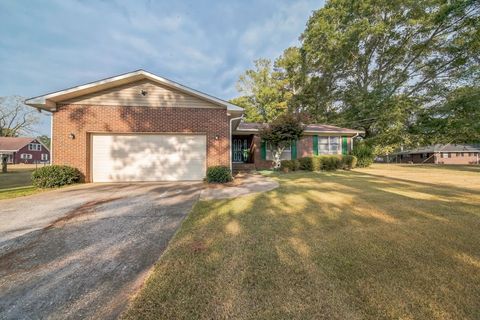2481 BEN BROWN Road Valley AL 36854