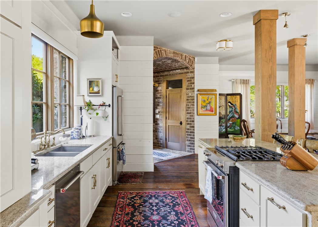 Auburn, Alabama 36830, United States, 4 Bedrooms Bedrooms, ,4 BathroomsBathrooms,Residential,Active,241503