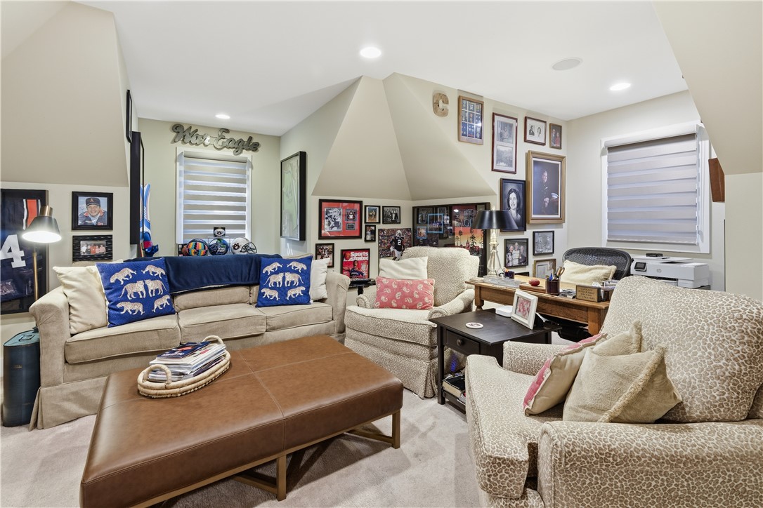 Auburn, Alabama 36830, United States, 4 Bedrooms Bedrooms, ,4 BathroomsBathrooms,Residential,Active,241503