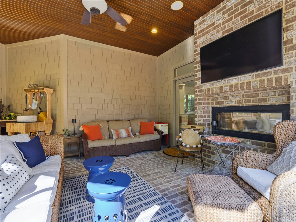 Auburn, Alabama 36830, United States, 4 Bedrooms Bedrooms, ,4 BathroomsBathrooms,Residential,Active,241503