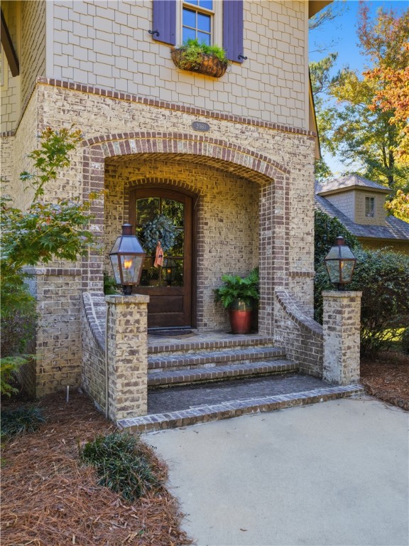 2060 EAST LAKE Boulevard