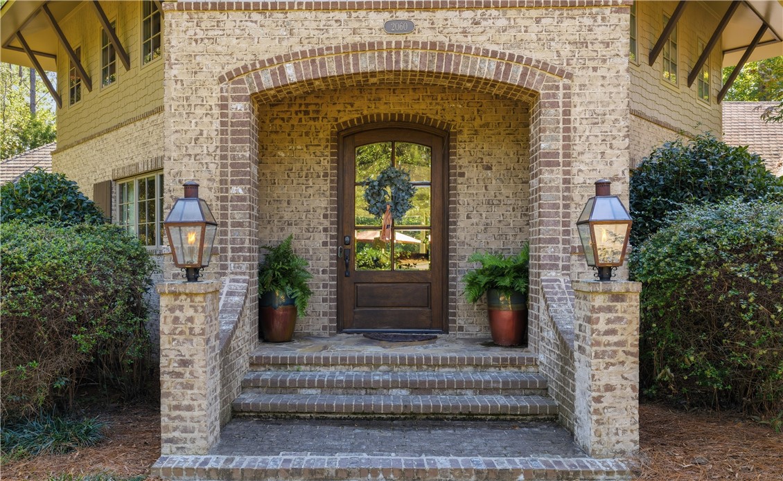 2060 EAST LAKE Boulevard