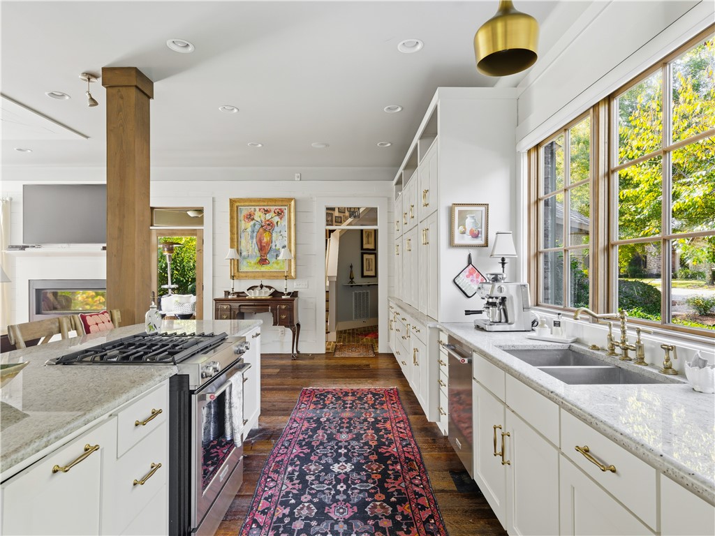 Auburn, Alabama 36830, United States, 4 Bedrooms Bedrooms, ,4 BathroomsBathrooms,Residential,Active,241503