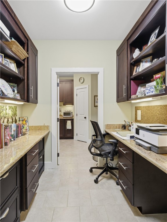 Auburn, Alabama 36830, United States, 4 Bedrooms Bedrooms, ,4 BathroomsBathrooms,Residential,Active,241503