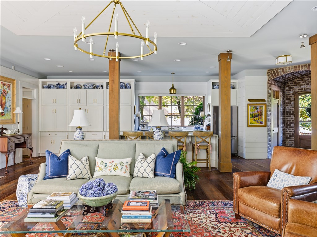 Auburn, Alabama 36830, United States, 4 Bedrooms Bedrooms, ,4 BathroomsBathrooms,Residential,Active,241503