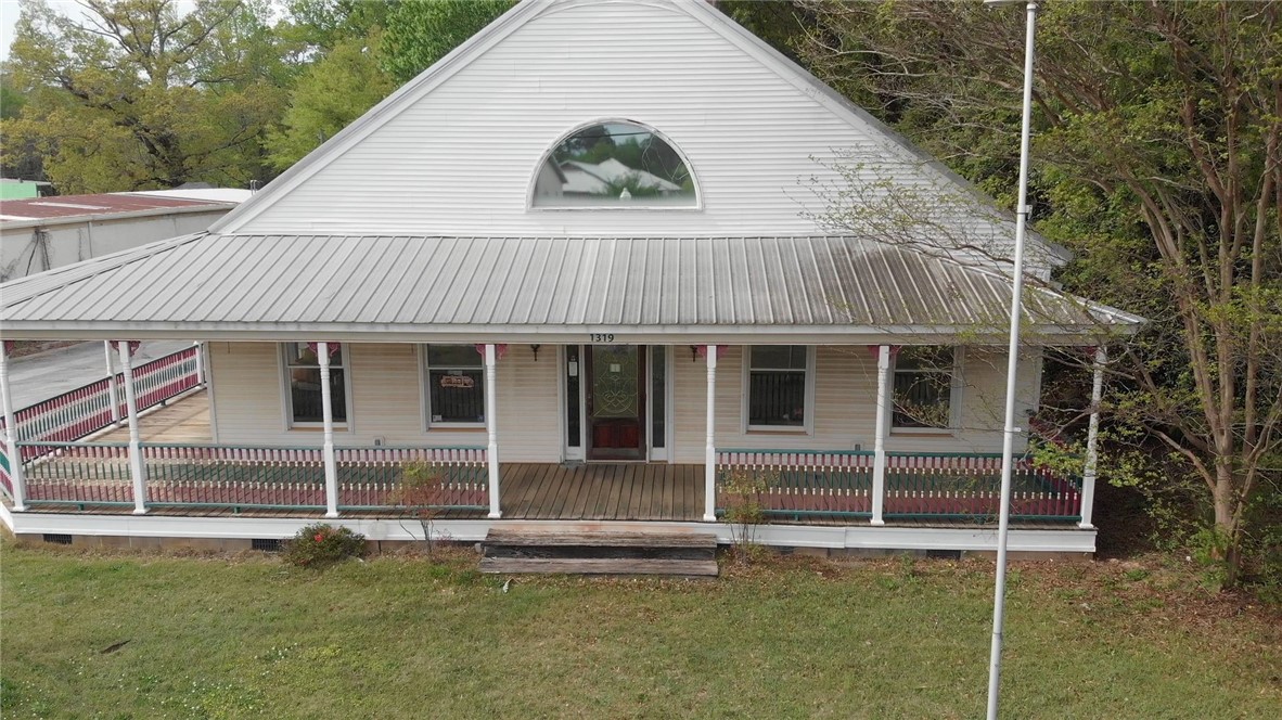 1319 OPELIKA Road