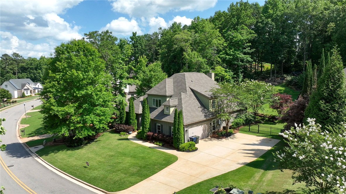 1569 CLUB CREEK Drive