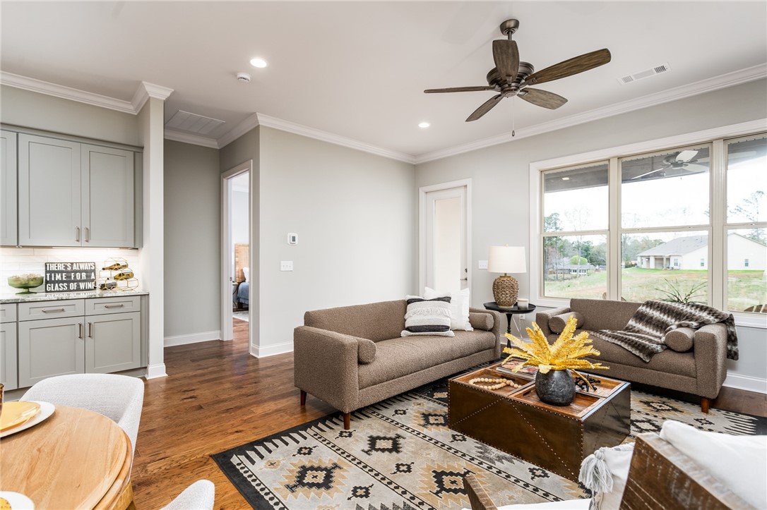 3008 Crestmont Court