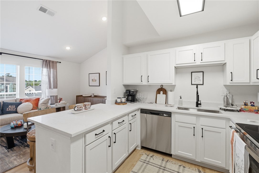 626 SHUG JORDAN Parkway 8-311