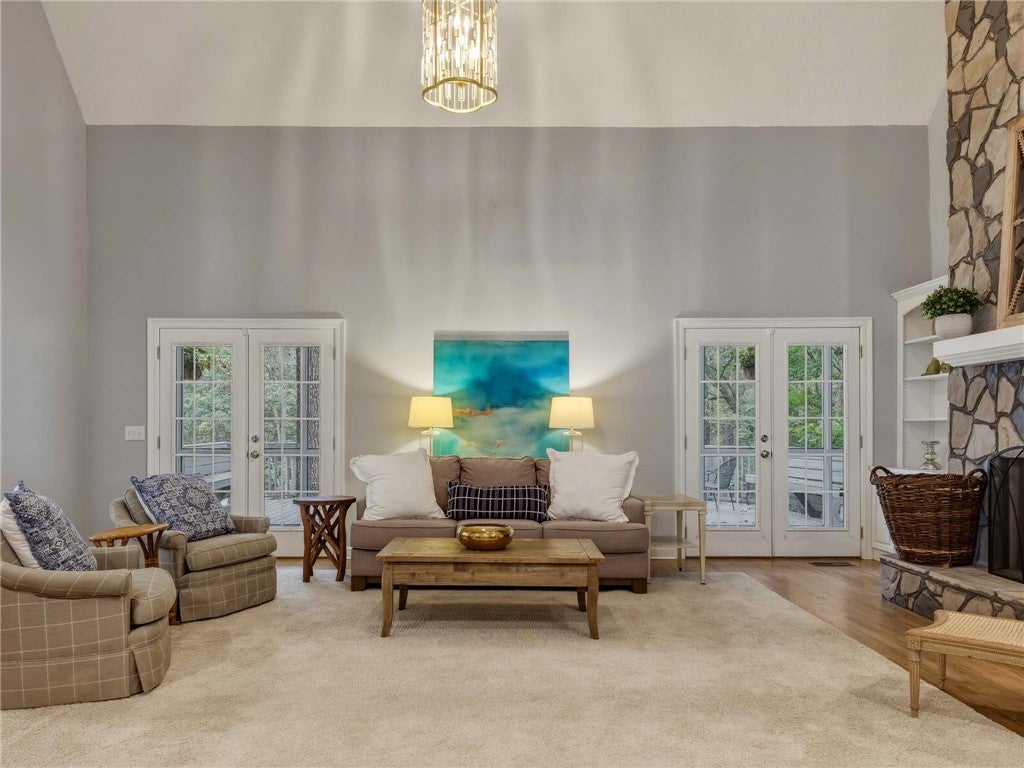 8882 TARA Lane