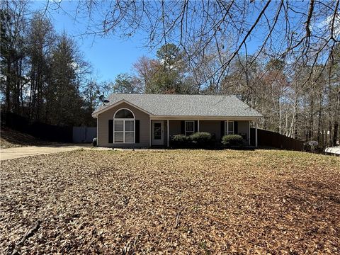 Photo of 6 KENNEDY Street, Phenix City, AL 36869 (MLS # 178765)