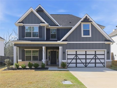Photo of 2079 BLUE BEAK Bend, Opelika, AL 36804 (MLS # 179427)