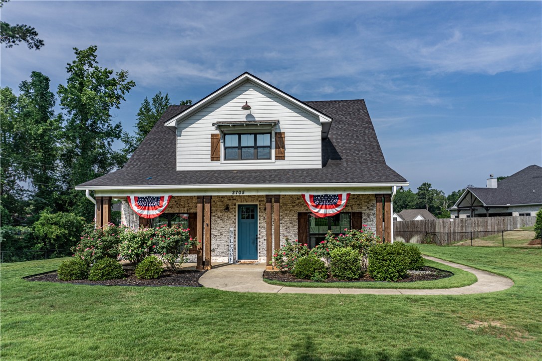 2705 STERLING Drive