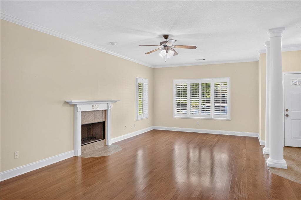 Photo of 1622 PROFESSIONAL Parkway, Auburn, AL 36830 (MLS # 179828)