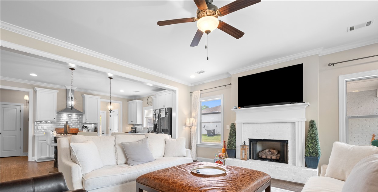 Auburn, Alabama 36830, United States, 4 Bedrooms Bedrooms, ,4 BathroomsBathrooms,Residential,Active,123511