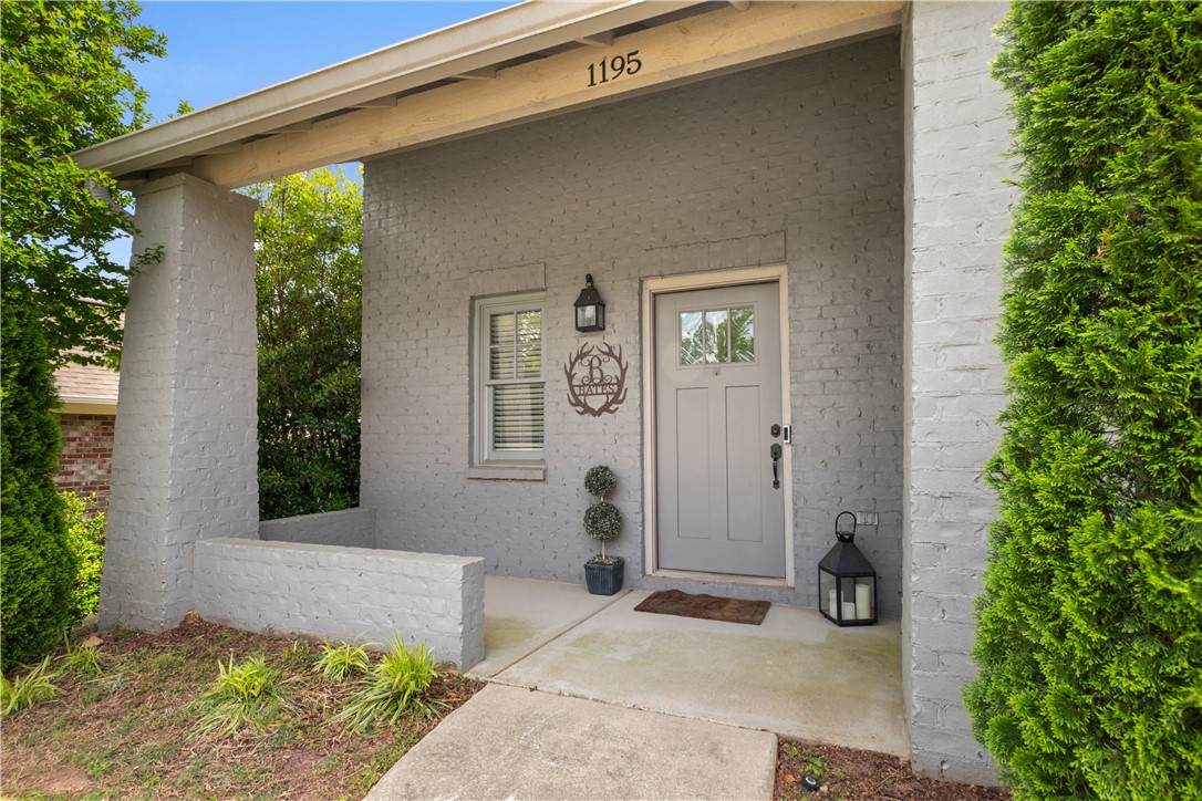 1195 SOUTHRIDGE Court