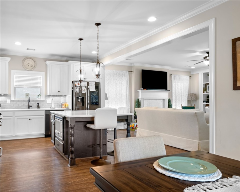 Auburn, Alabama 36830, United States, 4 Bedrooms Bedrooms, ,4 BathroomsBathrooms,Residential,Active,123511