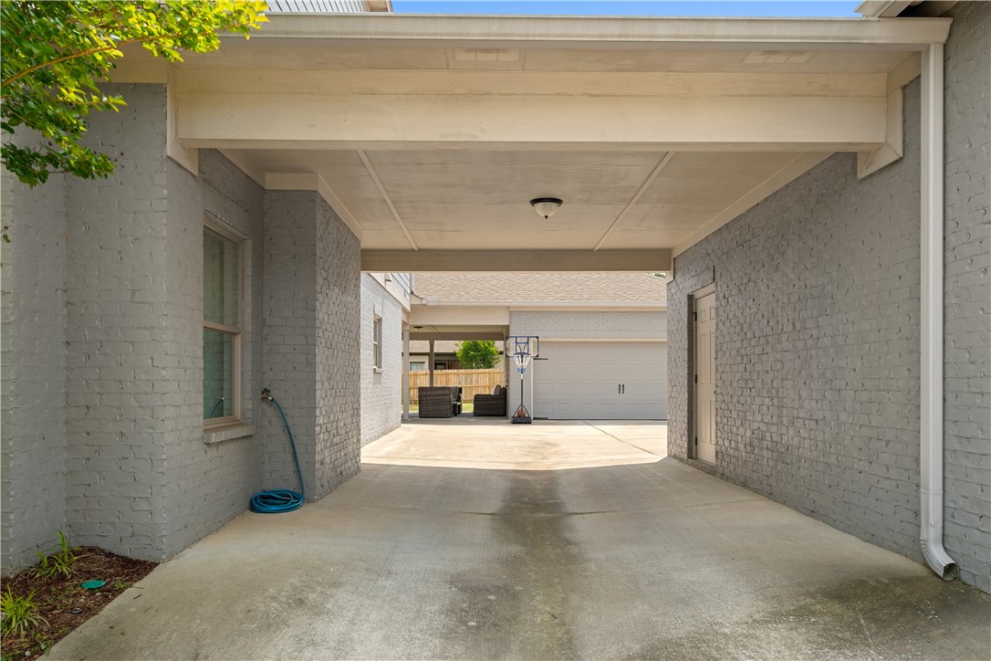 Auburn, Alabama 36830, United States, 4 Bedrooms Bedrooms, ,4 BathroomsBathrooms,Residential,Active,123511