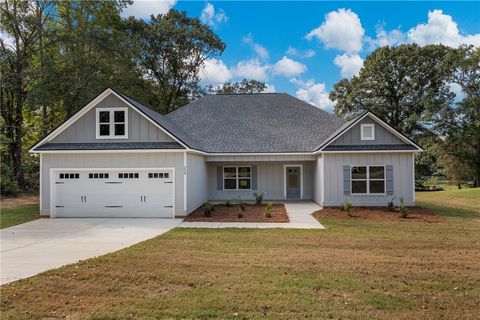 Photo of 224 LEE ROAD 334, Salem, AL 36874 (MLS # 176599)