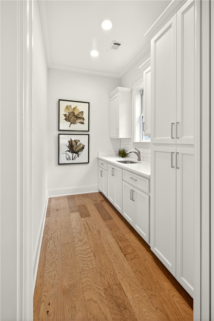 3002 EAGLE WINGS Way