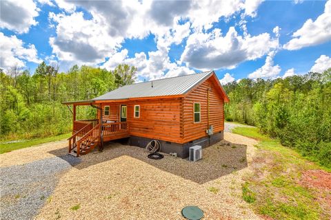 Photo of 907 S THORNTON Road, Camp Hill, AL 36850 (MLS # 179908)