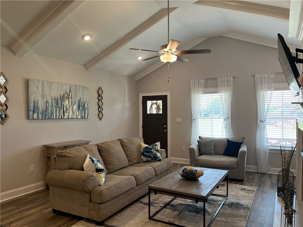 1835 HIDDEN LAKES Drive