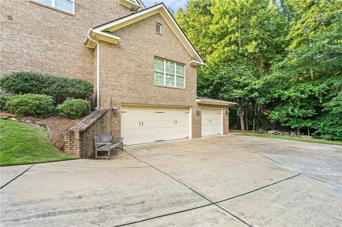 1735 CANDLER Way