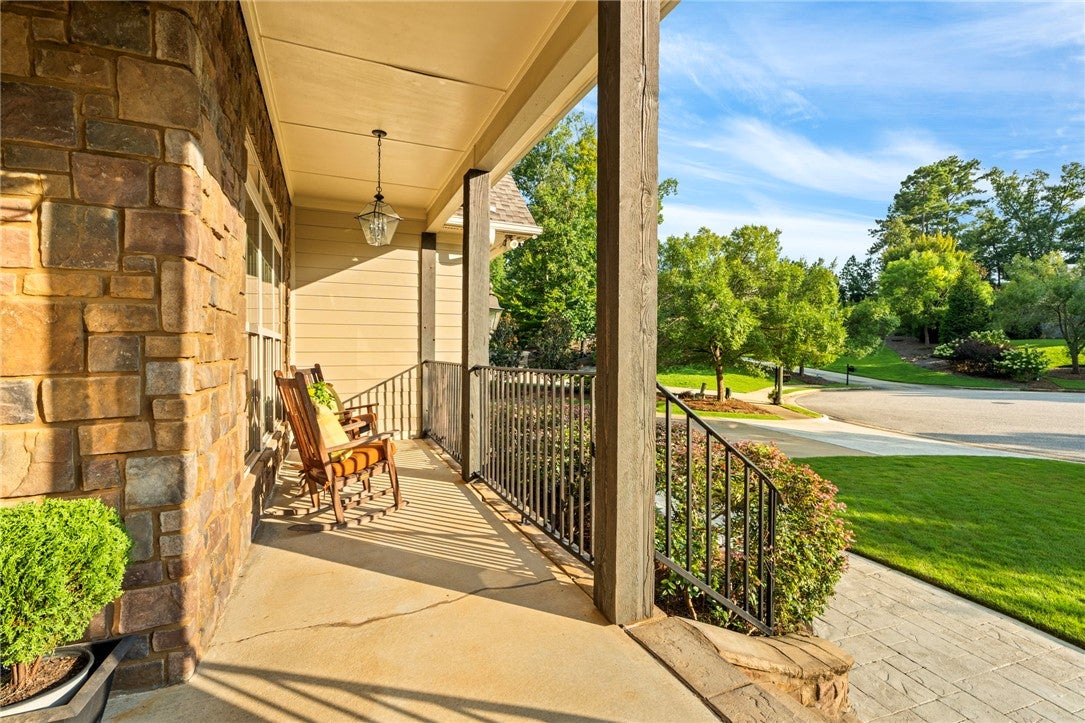 1735 CANDLER Way