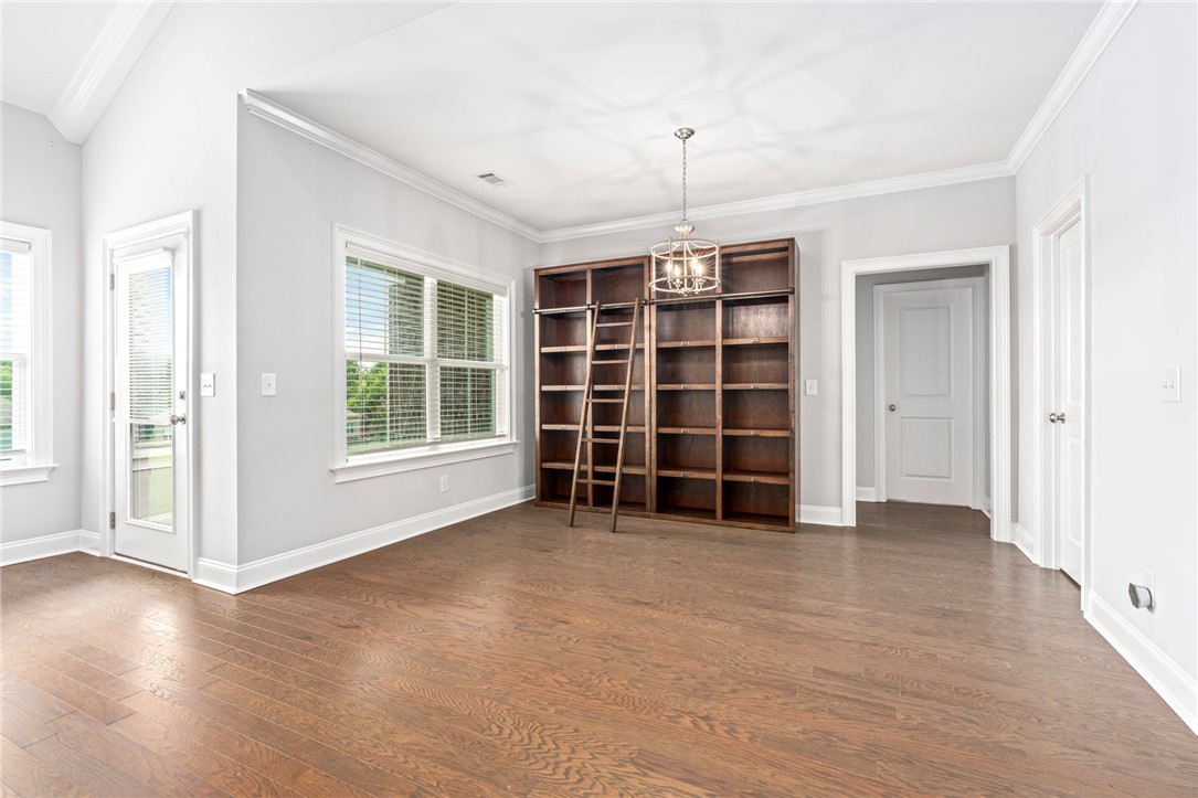662 HIGH FIELD Court