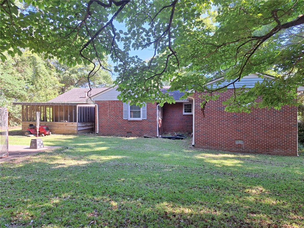 812 N 16TH Street