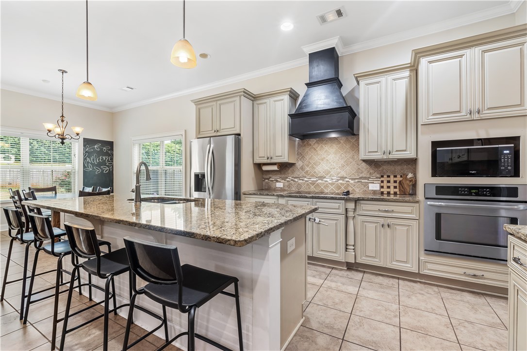 Auburn, Alabama 36832, United States, 4 Bedrooms Bedrooms, ,4 BathroomsBathrooms,Residential,Active,122051