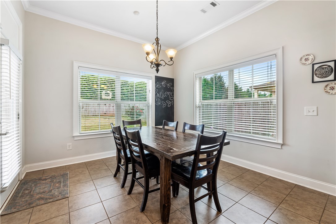 Auburn, Alabama 36832, United States, 4 Bedrooms Bedrooms, ,4 BathroomsBathrooms,Residential,Active,122051