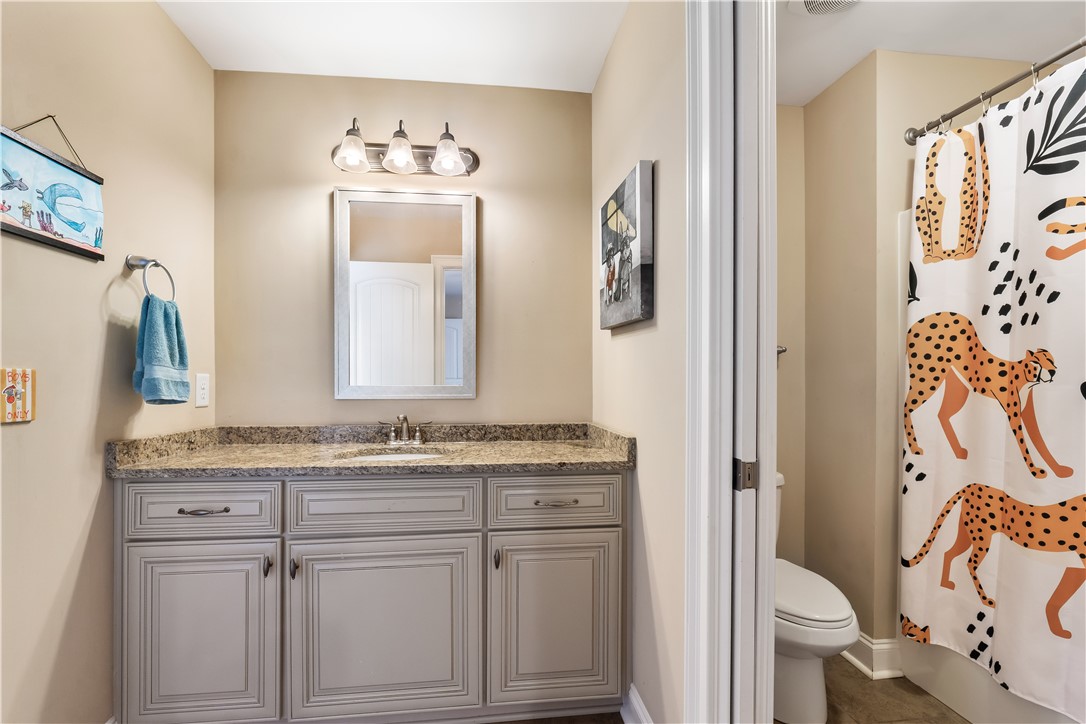 Auburn, Alabama 36832, United States, 4 Bedrooms Bedrooms, ,4 BathroomsBathrooms,Residential,Active,122051