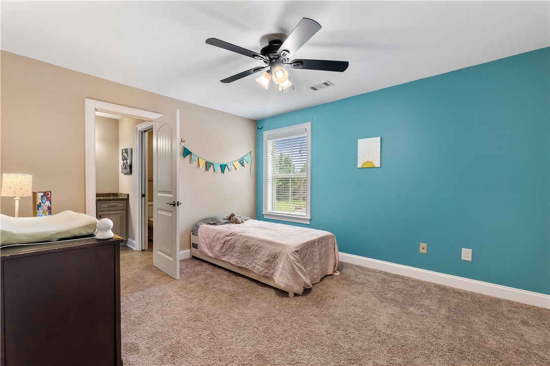 Auburn, Alabama 36832, United States, 4 Bedrooms Bedrooms, ,4 BathroomsBathrooms,Residential,Active,122051