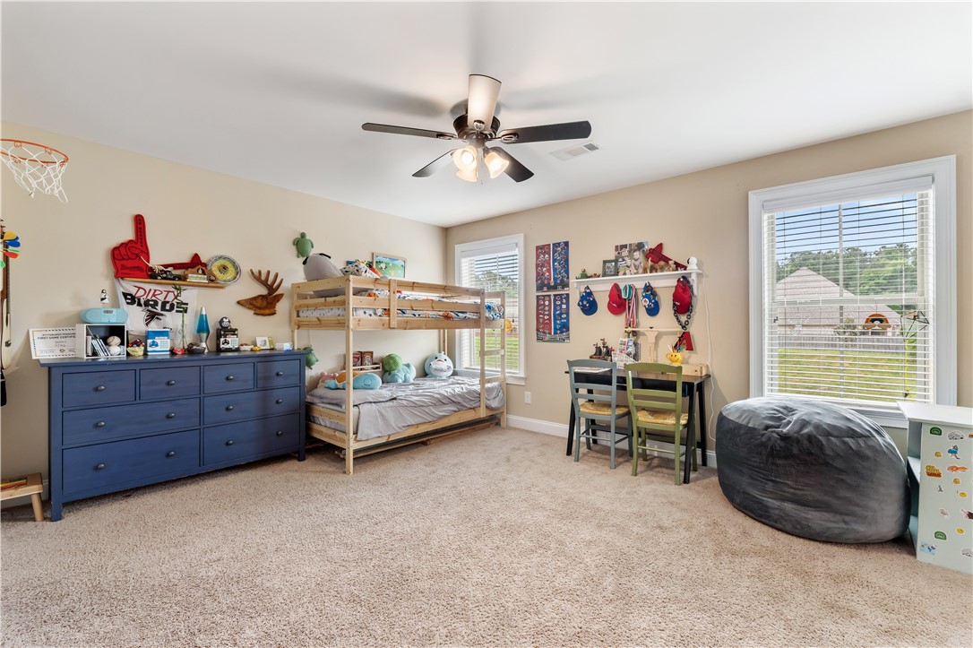 Auburn, Alabama 36832, United States, 4 Bedrooms Bedrooms, ,4 BathroomsBathrooms,Residential,Active,122051