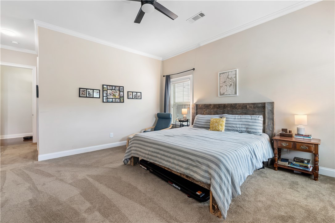 Auburn, Alabama 36832, United States, 4 Bedrooms Bedrooms, ,4 BathroomsBathrooms,Residential,Active,122051