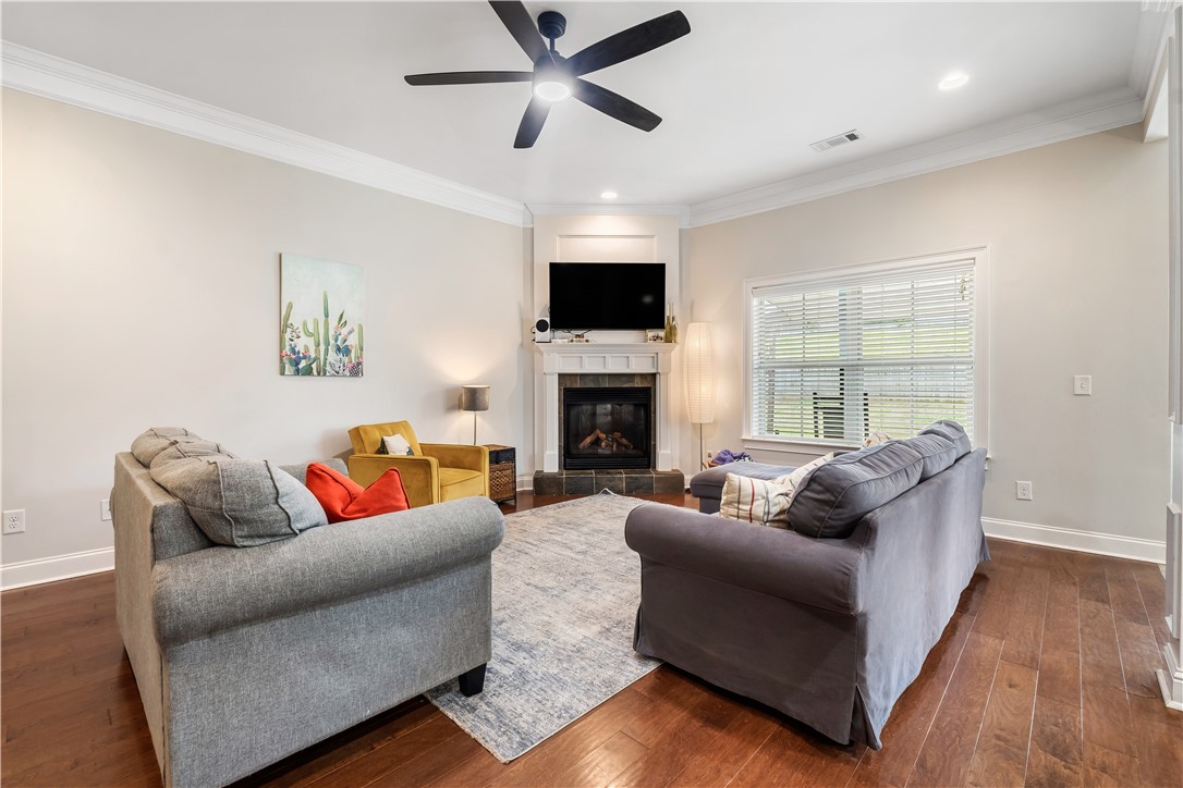 Auburn, Alabama 36832, United States, 4 Bedrooms Bedrooms, ,4 BathroomsBathrooms,Residential,Active,122051