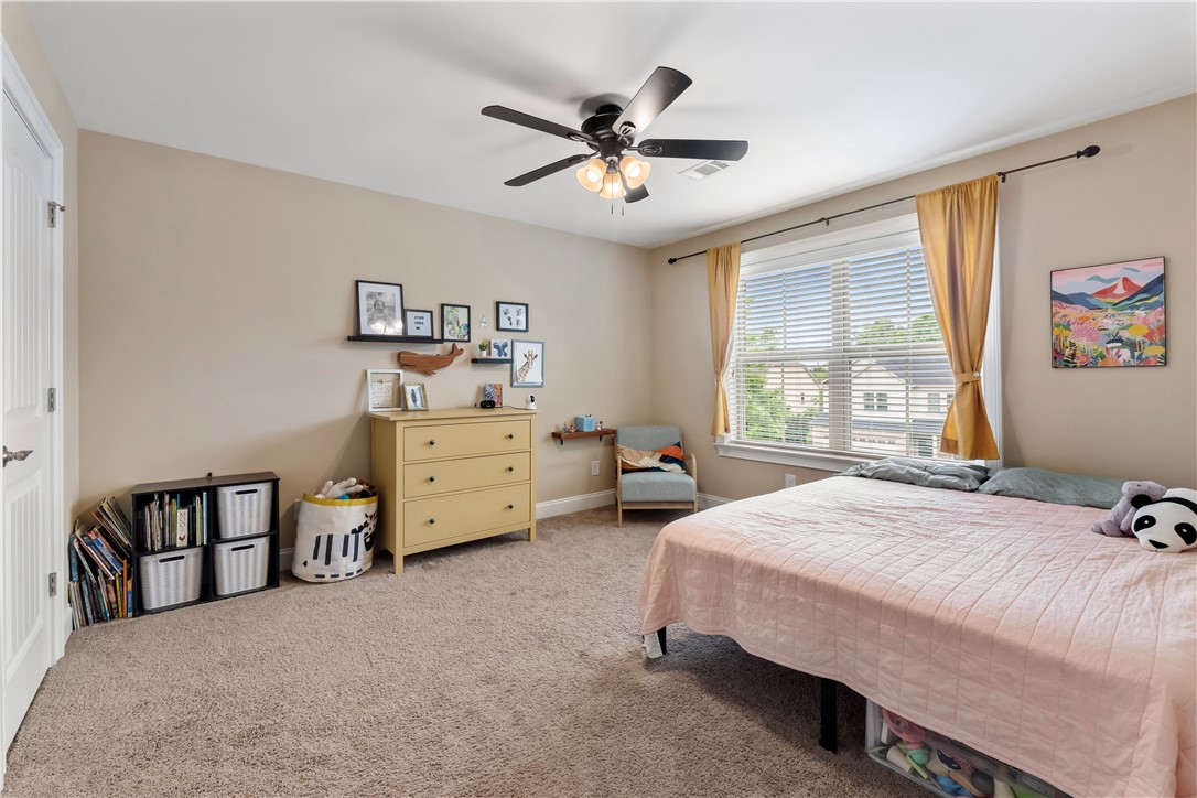 Auburn, Alabama 36832, United States, 4 Bedrooms Bedrooms, ,4 BathroomsBathrooms,Residential,Active,122051